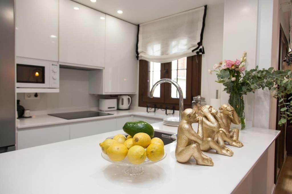 Modern & Nice Apartment. Old Town. Private Parking Sevilha Exterior foto
